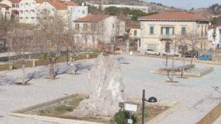 La nuova piazza nel quartiere Cotone