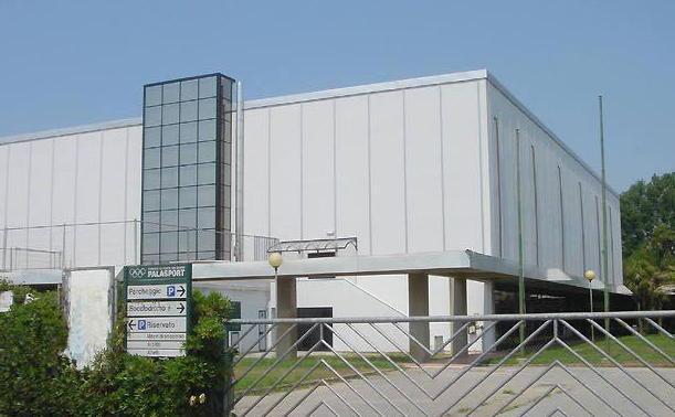 Il Comune punta a raddoppiare il palasport di Vittoria Apuana 