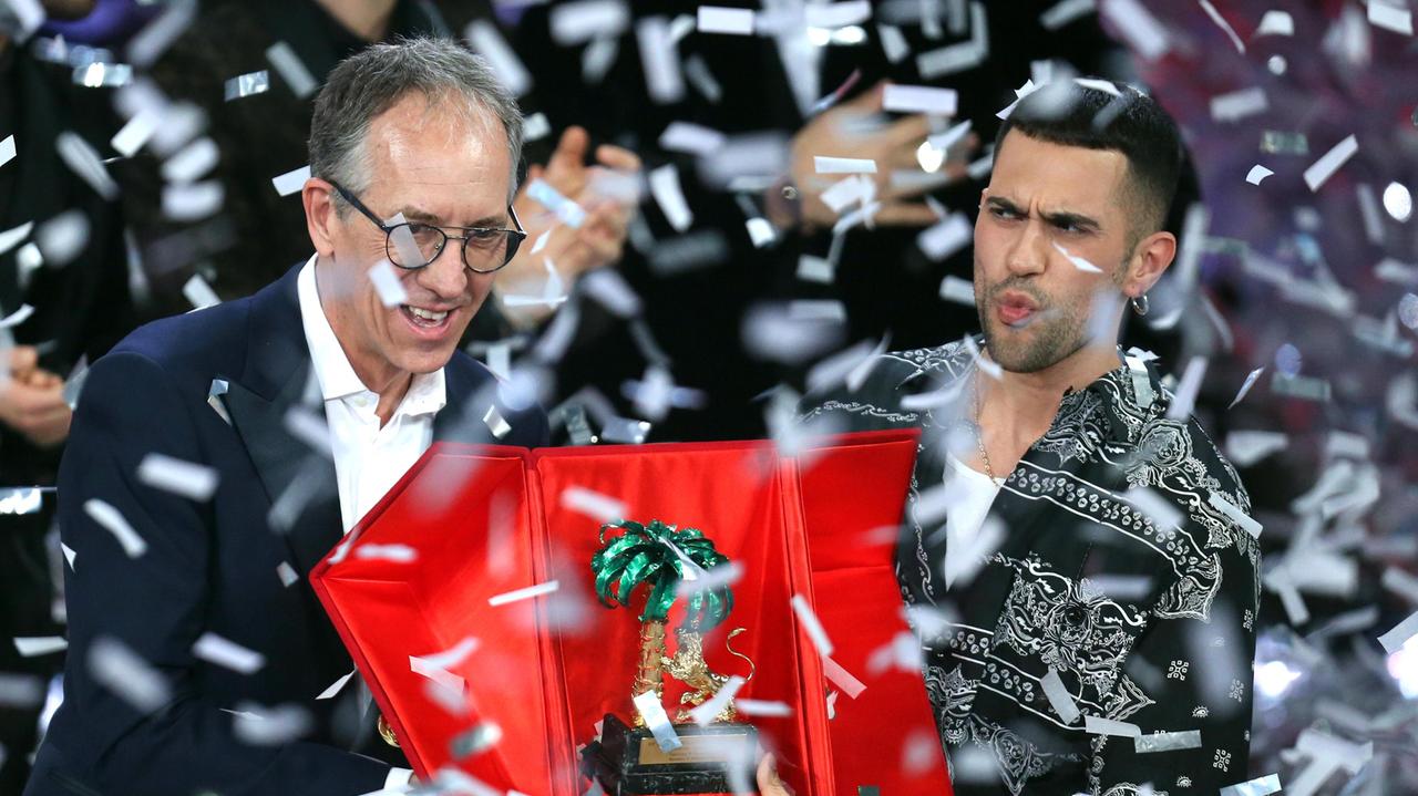 Festival di Sanremo, trionfa Mahmood: "Sono un ragazzo italiano al 100%" - Video