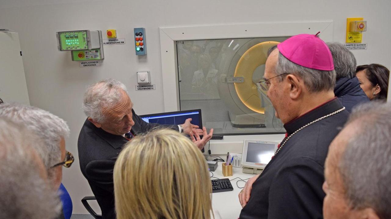 L'inaugurazione del Centro medico della Misericordia