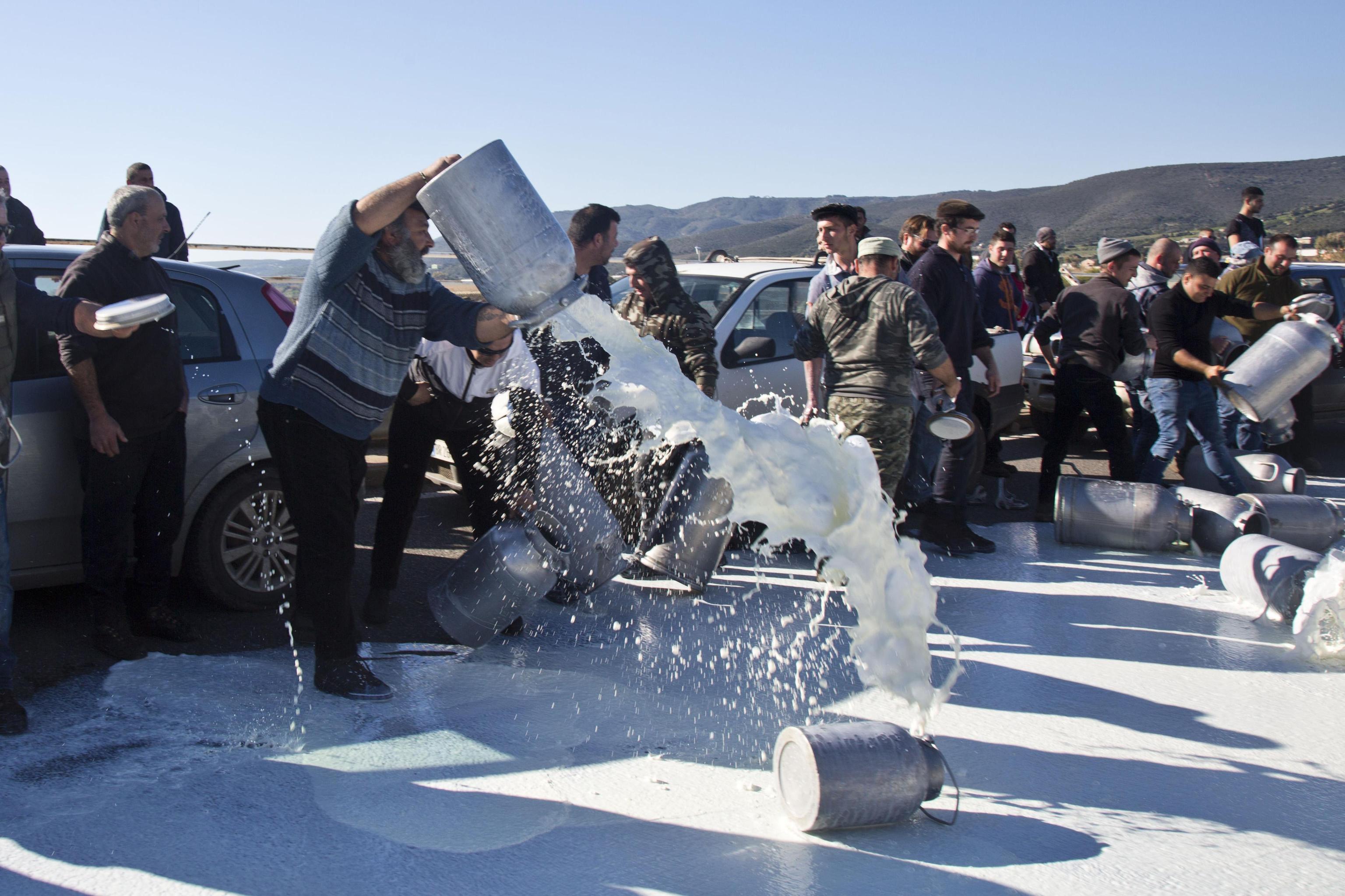 Latte, il governo dà il via libera al fondo nazionale: sbloccati 10 milioni