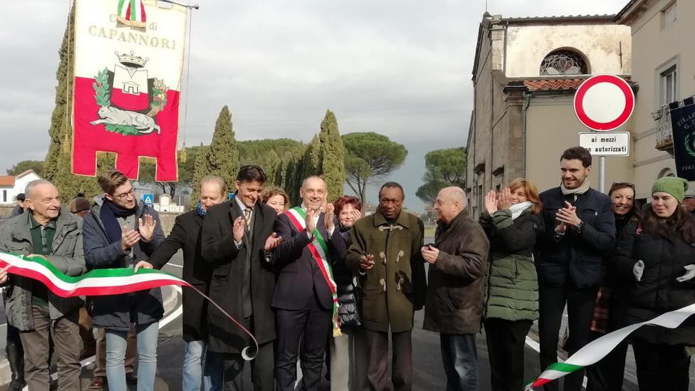 Un parco e un parcheggio al posto del vecchio casello