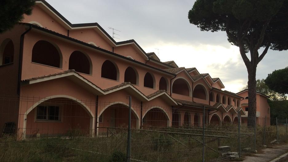 La Cav dell’Acquamarina torna all’asta Sei milioni e mezzo per 72 appartamenti