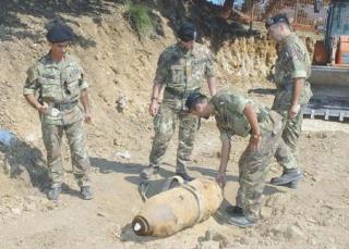 Cotone da evacuare per rimuovere la bomba