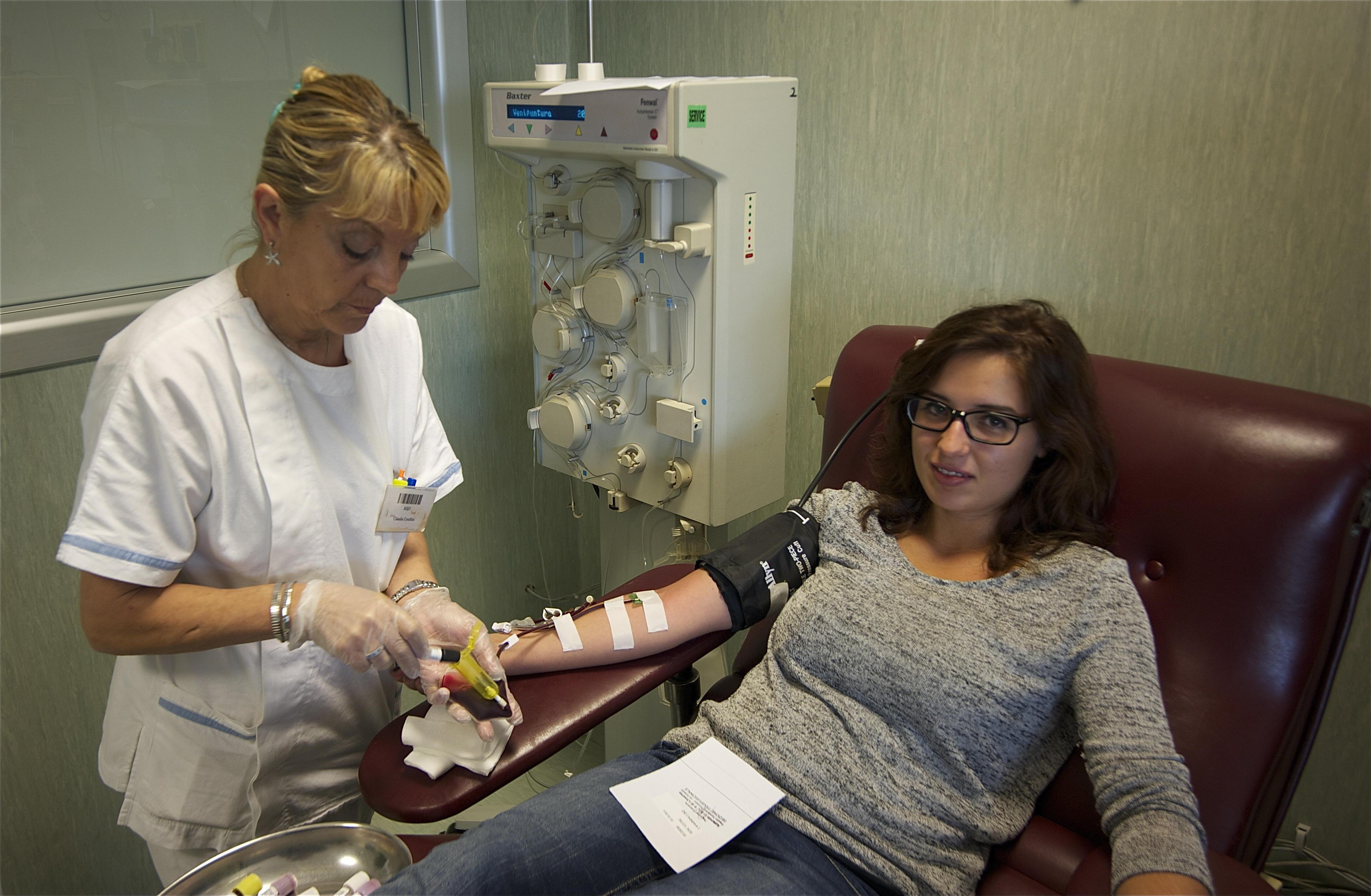 Matilde Bianchi dona il sangue