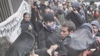 Gli studenti hanno forzato il cordone dei carabinieri