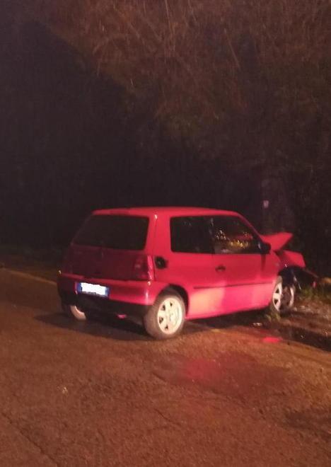 Si schianta con l’auto ai ponti di Anderlino giovane quasi illeso