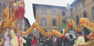 Il dragone cinese quest’anno non arriverà in piazza del Comune