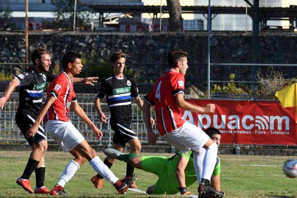 Falchini mastica amaro «Bugiardi i risultati con Bastia e Aglianese»
