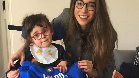 Aiuti alla piccola Alma Finisce all’asta la maglia dell’azzurra
