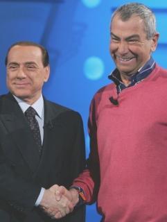 Il giornalista Luca Giurato insieme con Berlusconi