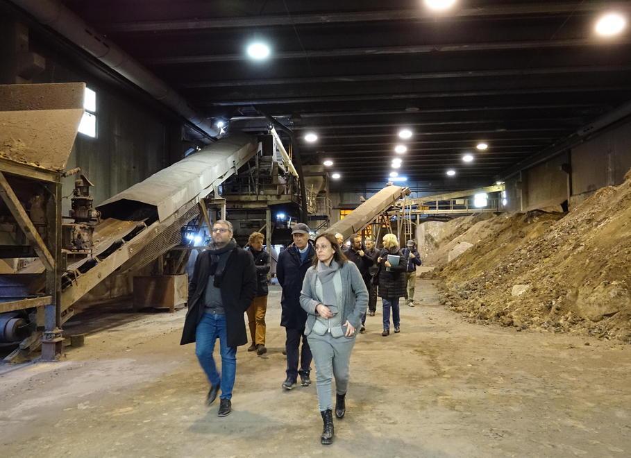 Dissequestrate Ra.Ri e Lonzi Metalli, si fanno avanti due società per riaprire le discariche  