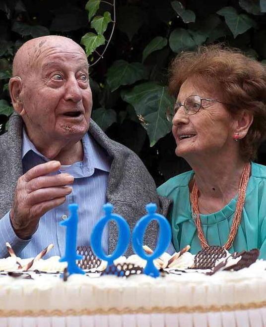 Operato a cent’anni di età torna a casa poche ore dopo 