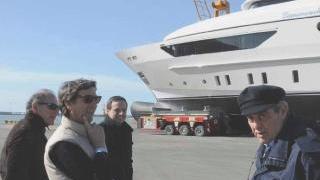 Il sindaco e Filippo Nardi in primo piano e dietro Ciro Gaspari e Antonio Santella