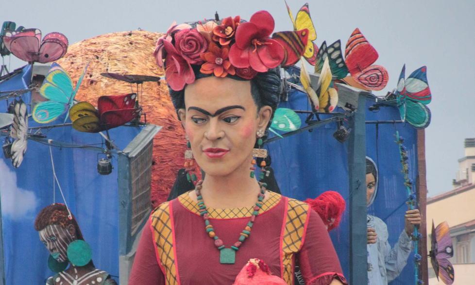 E la pagina Facebook di Frida Kahlo pubblica il carro dei Lebigre