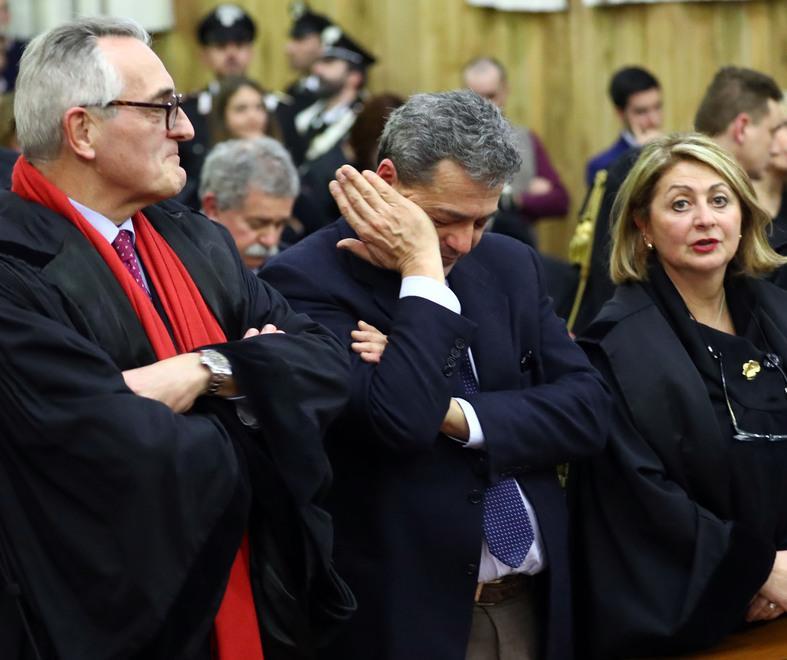 Condannati i vertici Lenzi e Forin Nove assoluzioni e niente bancarotta 