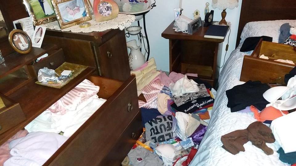 Un appartamento devastato dai ladri (Foto archivio)