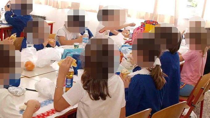 Dopo le larve nella minestra boicottaggio in alcune mense