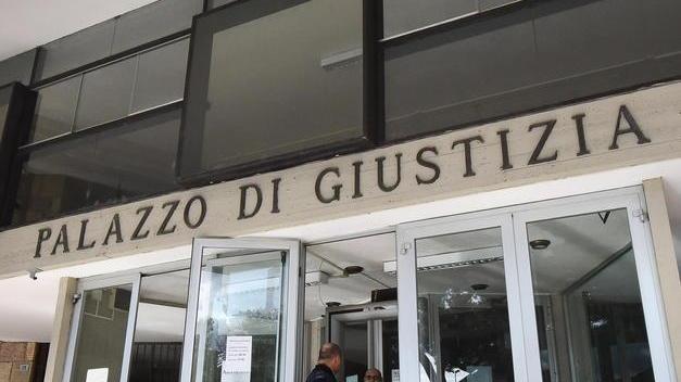 «Mi ha sparato e colpito alla testa perché avevamo dato fastidio ai gatti»