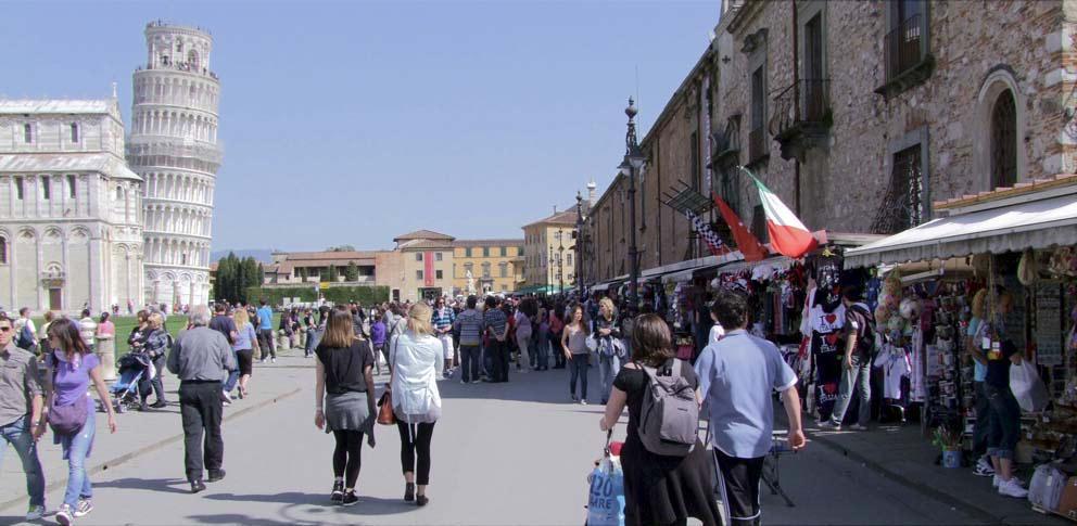 Le bancarelle quando erano in piazza Duomo