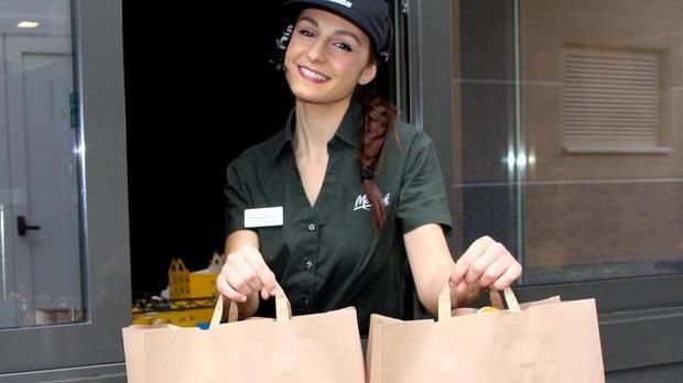 «Operazione mi piace», oggi altri due premi