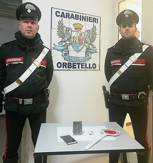 Hashish in auto Un 39enne finisce nei guai 