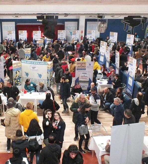 Borsa lavoro, i più ricercati restano cuochi e pizzaioli 