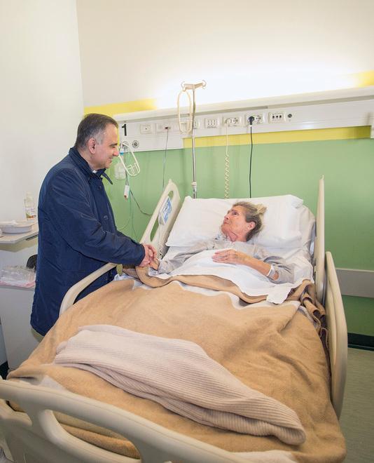 Modena. Il decalogo del vescovo Erio per la cura dei pazienti 