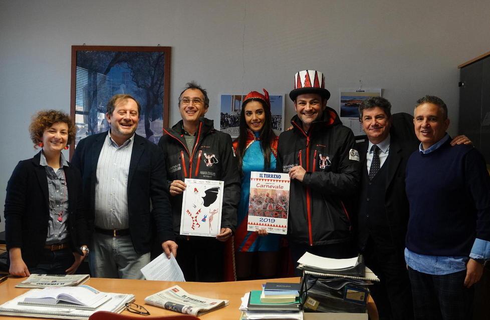 La presentazione dei poster nella redazione de Il Tirreno di Viareggio