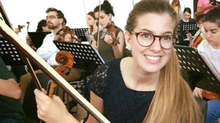 Una giovane versiliese entra tra i violini del teatro alla Scala