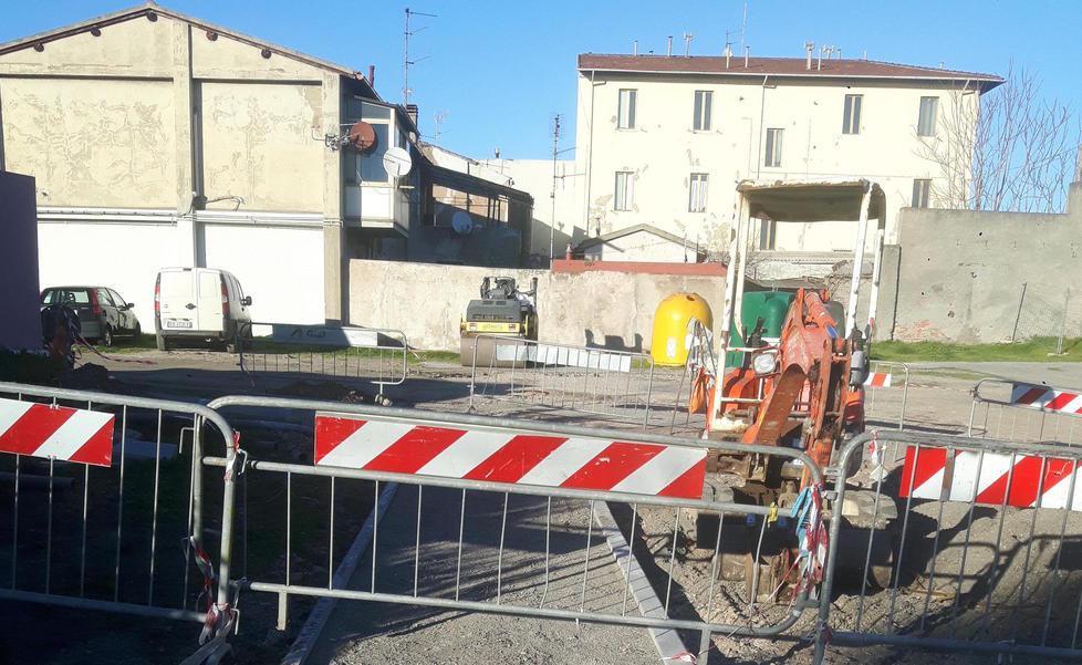 Lavori a Cotone-Poggetto per sistemare il parcheggio nell’area adiacente l’Arci 