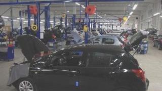 La linea di produzione per il gpl auto alla Mercurio di via Enriques