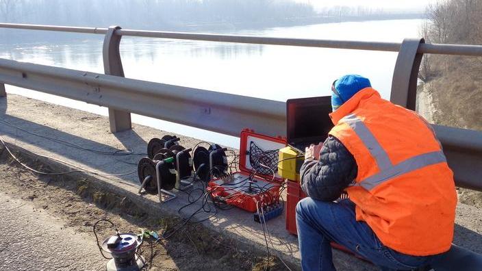 Ponte sul Po, primi controlli ieri le verifiche di elasticità
