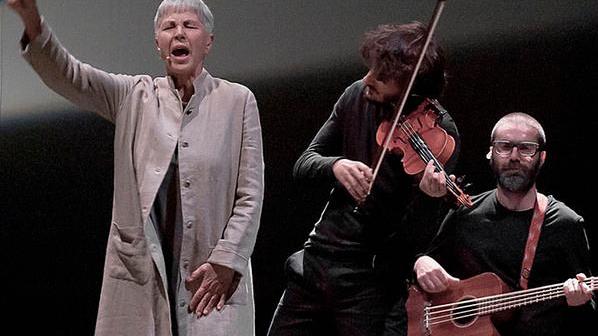 Ottavia Piccolo sale sull'“Occident Express”