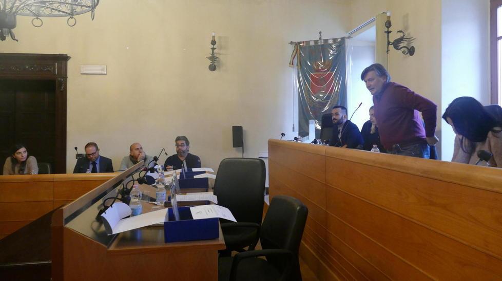 Polemica Velasco-Berardi nel voto sul piano strutturale 