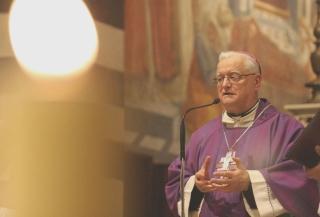 Il vescovo durante l’omelia in cattedrale