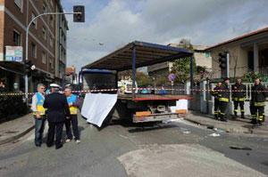 Ciclista travolto da camion tragedia a Santa Croce