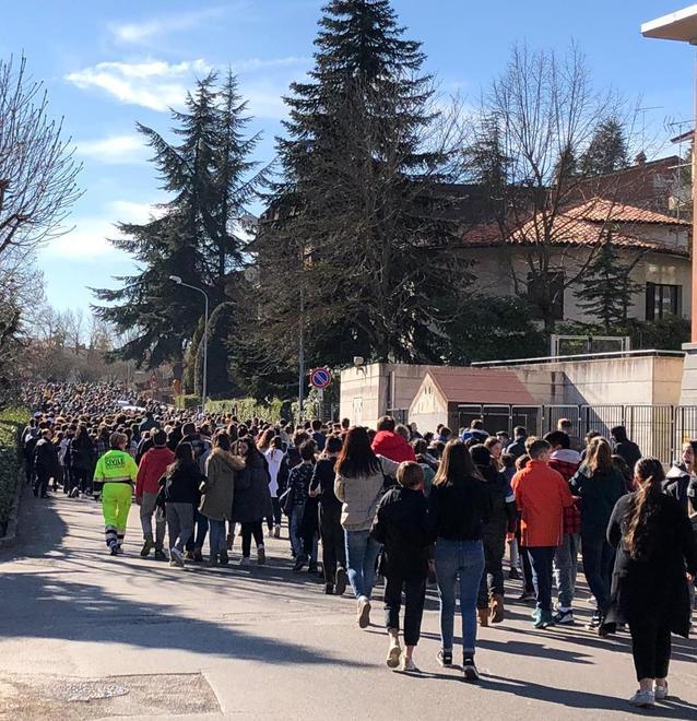 Simulazione a scuola: evacuati ieri 1500 studenti
