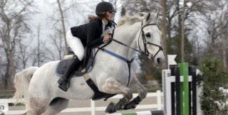 <strong>SALTO OSTACOLI</strong> Martina Fati su Cezane du Rezidal