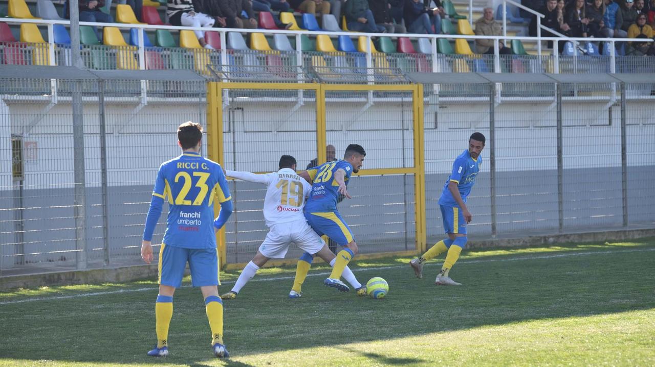 Varone, l'autore del gol del momentaneo vantaggio (foto E R)