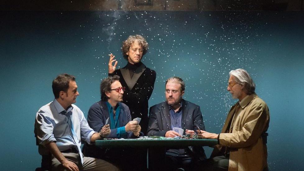 Modena, in scena “Regalo di Natale”: una commedia amara sull’amicizia e le illusioni