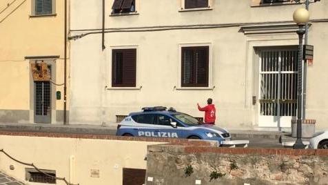 Sparito l’impianto audio dopo il raid nella cantina della Coppa Barontini