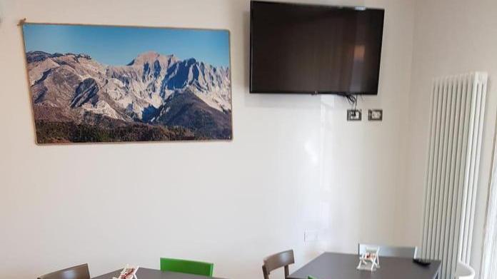 In via Parma un nuovo B&B si chiama “Mare Bianco”