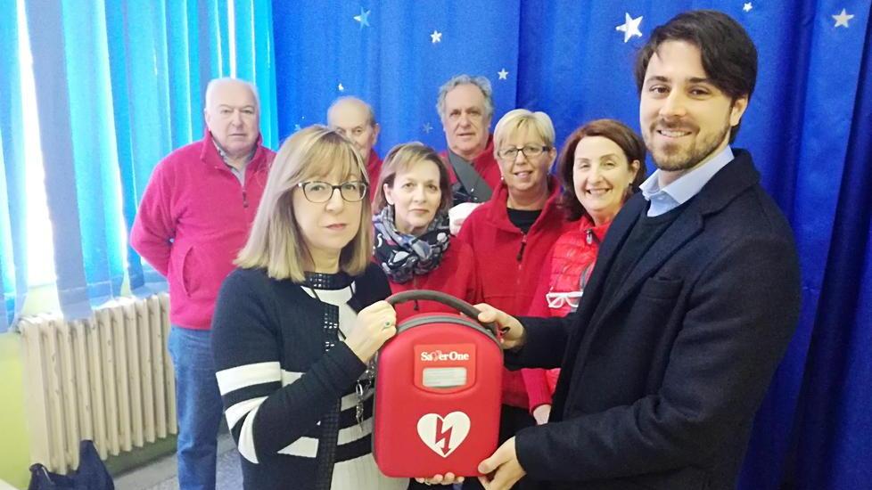 La Pro Loco regala un defibrillatore alla scuola Igino Cocchi