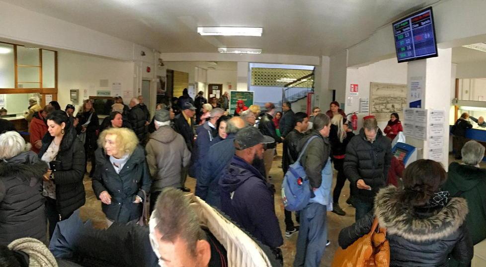 Preso d’assalto il distretto di Fiorentina: «120 persone davanti per fare le analisi» 