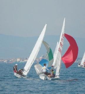 Vela d'altura a ViareggioLo Yacht club pisanovince con Mizar di Di Paco