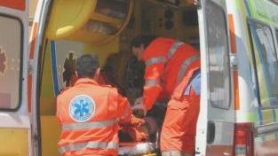 Un’ambulanza e il pm Federico Manotti