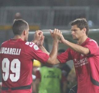 <strong>SVEGLIA.</strong> Lucarelli (5 gol) e Danilevicius (4), i bomber amaranto