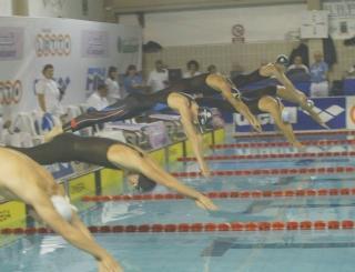 Una gara di nuoto