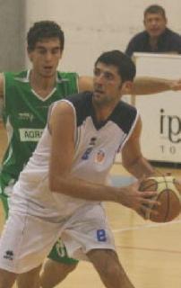 Maurizio del Testa con la palla